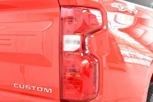 2025 Chevrolet Silverado 1500 4WD Crew Cab 147" Custom - 22878401 - 21