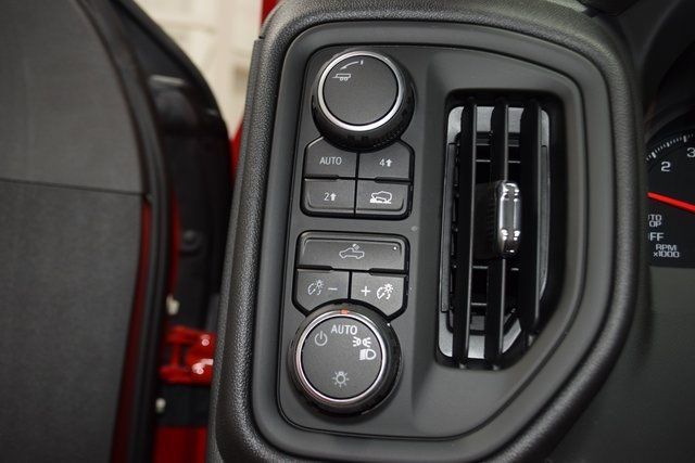 2025 Chevrolet Silverado 1500 4WD Crew Cab 147" Custom - 22878401 - 36