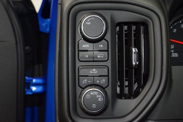 2025 Chevrolet Silverado 1500 4WD Crew Cab 147" Custom - 22882227 - 38