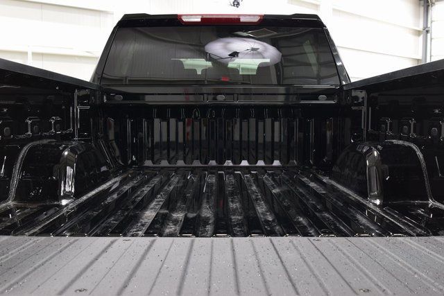 2025 Chevrolet Silverado 1500 4WD Crew Cab 147" Custom - 22882238 - 25
