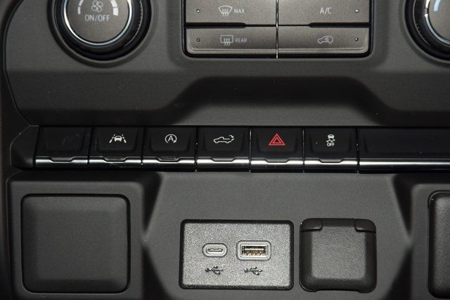 2025 Chevrolet Silverado 1500 4WD Crew Cab 147" Custom - 22882238 - 34