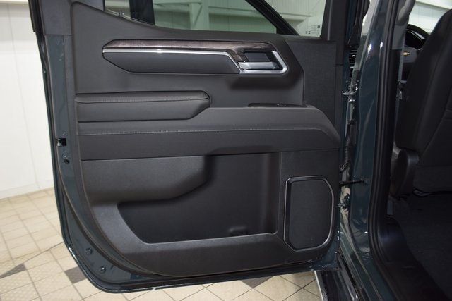 2025 Chevrolet Silverado 1500 4WD Crew Cab 147" LTZ - 22879249 - 46