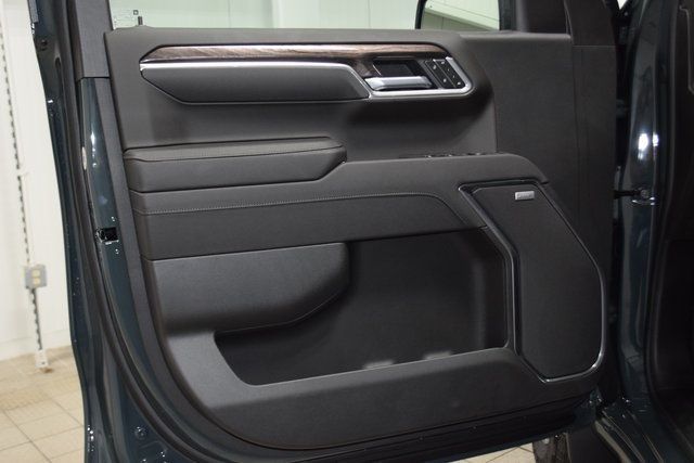 2025 Chevrolet Silverado 1500 4WD Crew Cab 147" LTZ - 22879249 - 48