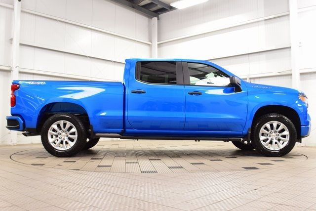 2025 Chevrolet Silverado 1500 4WD Crew Cab 157" Custom - 22871362 - 8