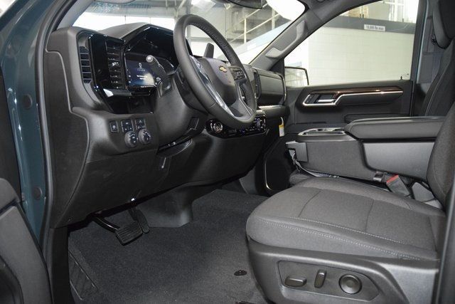 2025 Chevrolet Silverado 1500 4WD Crew Cab 157" LT - 22871337 - 41