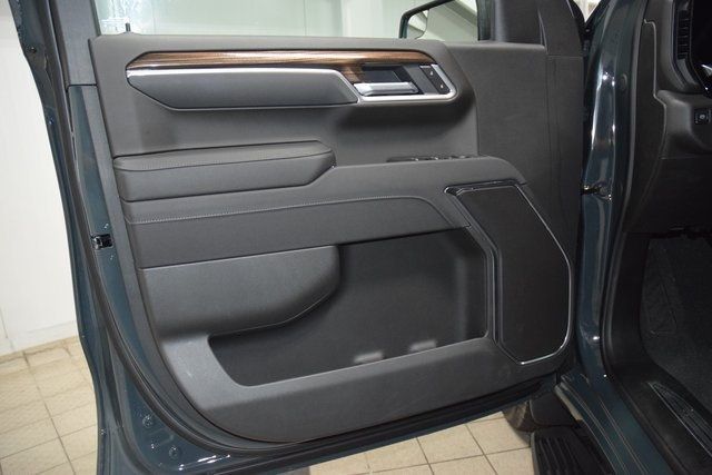 2025 Chevrolet Silverado 1500 4WD Crew Cab 157" LT - 22871337 - 47