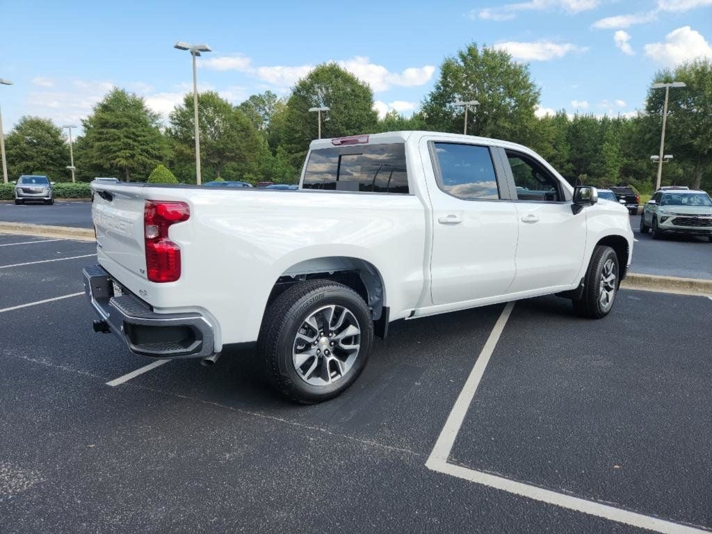 2025 Chevrolet Silverado 1500 LT - 22606947 - 4