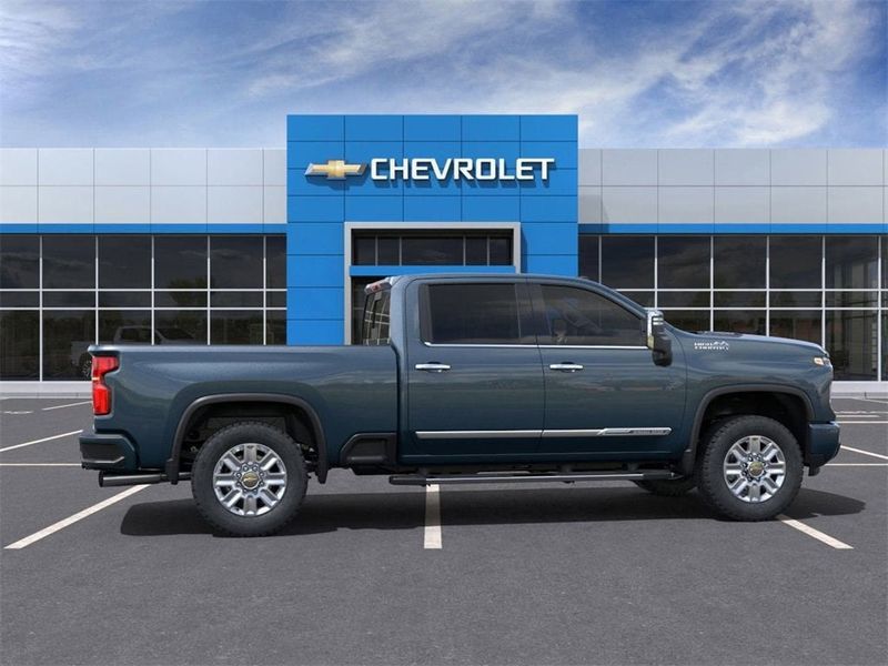 2025 Chevrolet Silverado 2500HD 4WD Crew Cab 159" High Country - 22662277 - 28