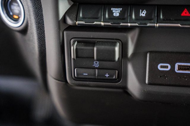 2025 Chevrolet Silverado 2500HD 4WD Crew Cab 172" Work Truck - 22868290 - 29