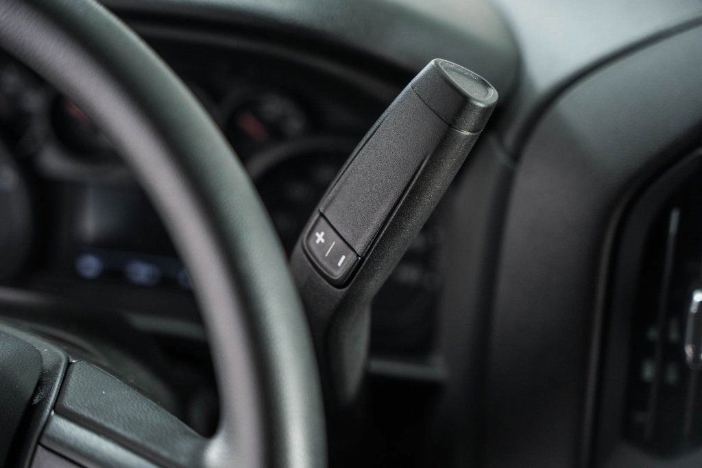 2025 Chevrolet Silverado 2500HD 4WD Crew Cab 172" Work Truck - 22868290 - 31