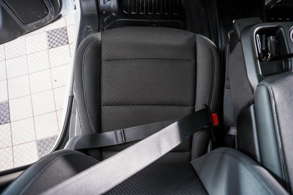 2025 Chevrolet Silverado 2500HD 4WD Crew Cab 172" Work Truck - 22868290 - 35