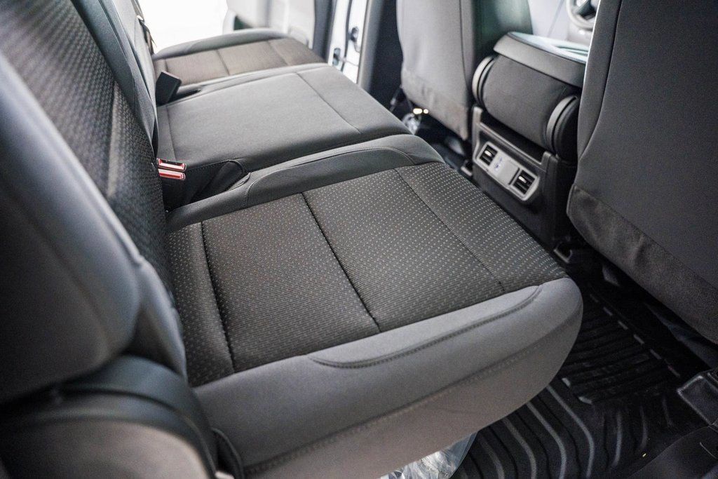 2025 Chevrolet Silverado 2500HD 4WD Crew Cab 172" Work Truck - 22868290 - 37