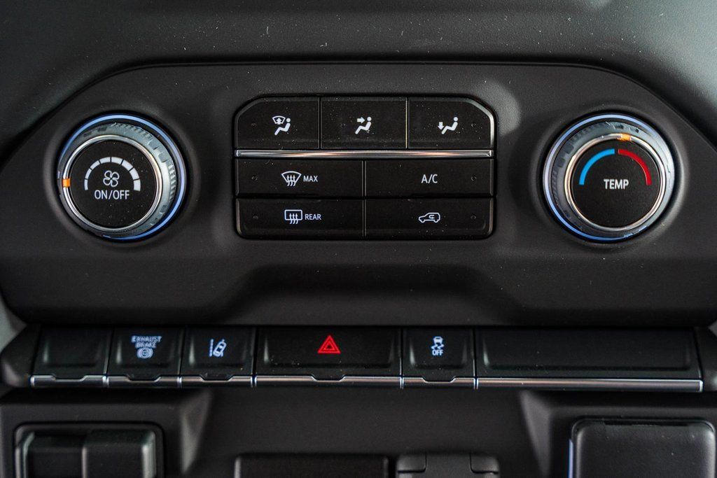 2025 Chevrolet Silverado 2500HD 4WD Crew Cab 172" Work Truck - 22996117 - 27