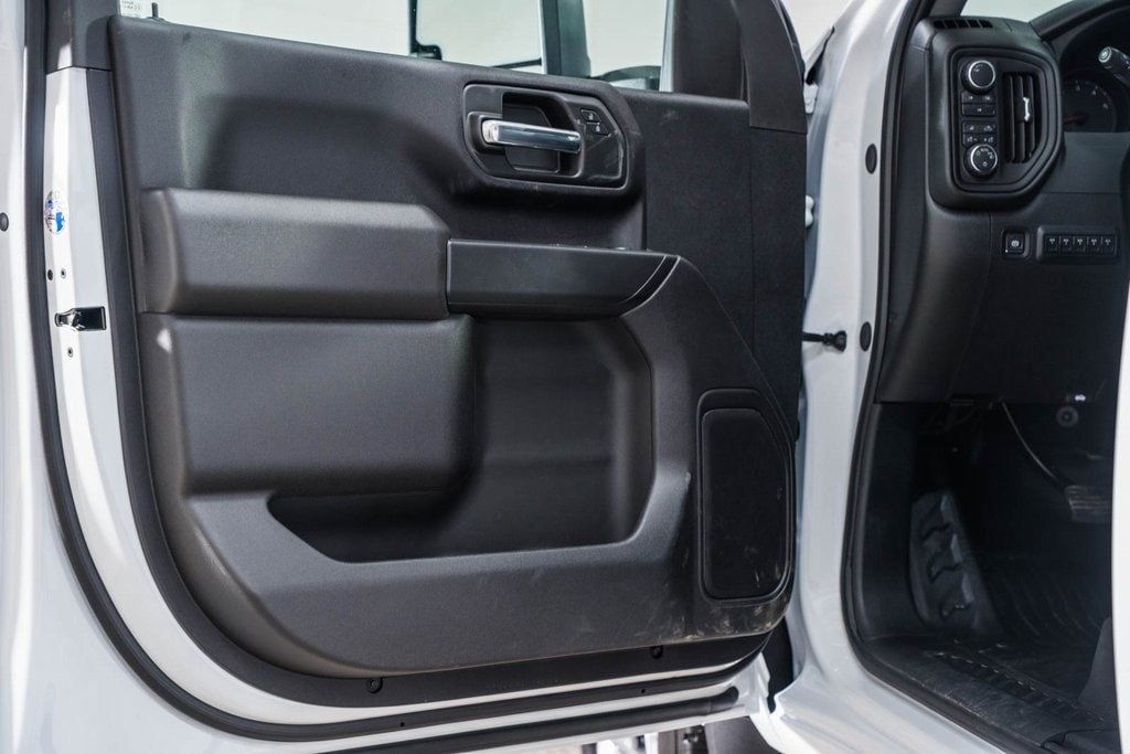 2025 Chevrolet Silverado 2500HD 4WD Crew Cab 172" Work Truck - 22996117 - 40