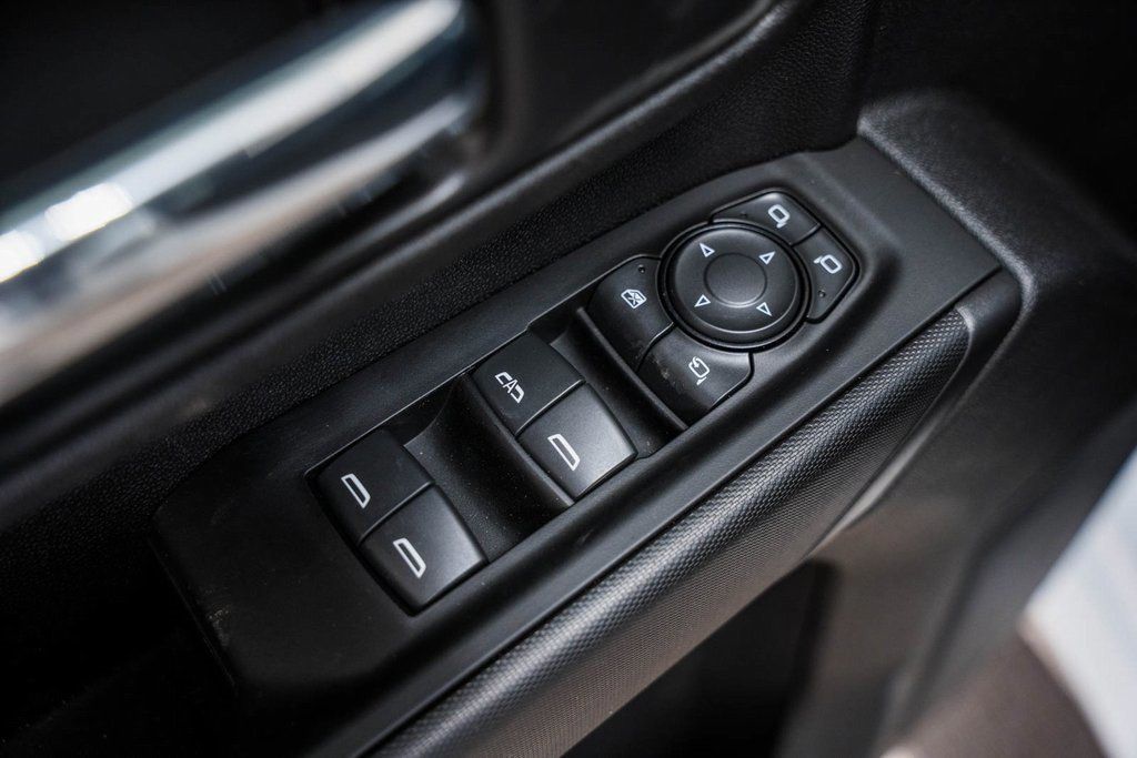 2025 Chevrolet Silverado 2500HD 4WD Crew Cab 172" Work Truck - 22996117 - 41