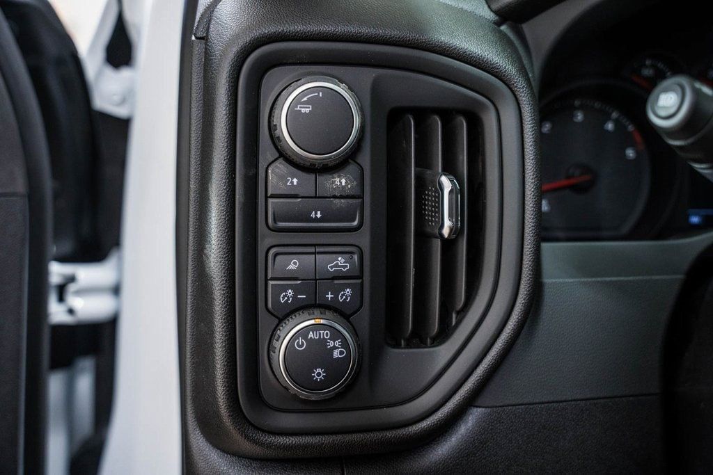 2025 Chevrolet Silverado 2500HD 4WD Crew Cab 172" Work Truck - 22996117 - 43