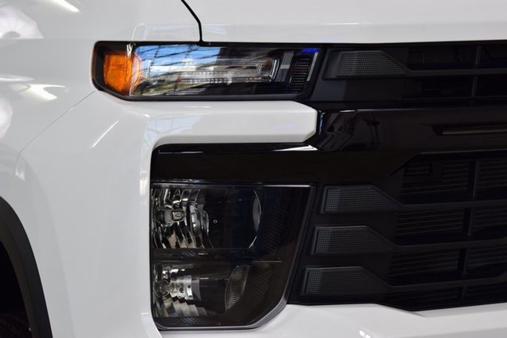 2025 Chevrolet Silverado 2500HD Work Truck photo 5