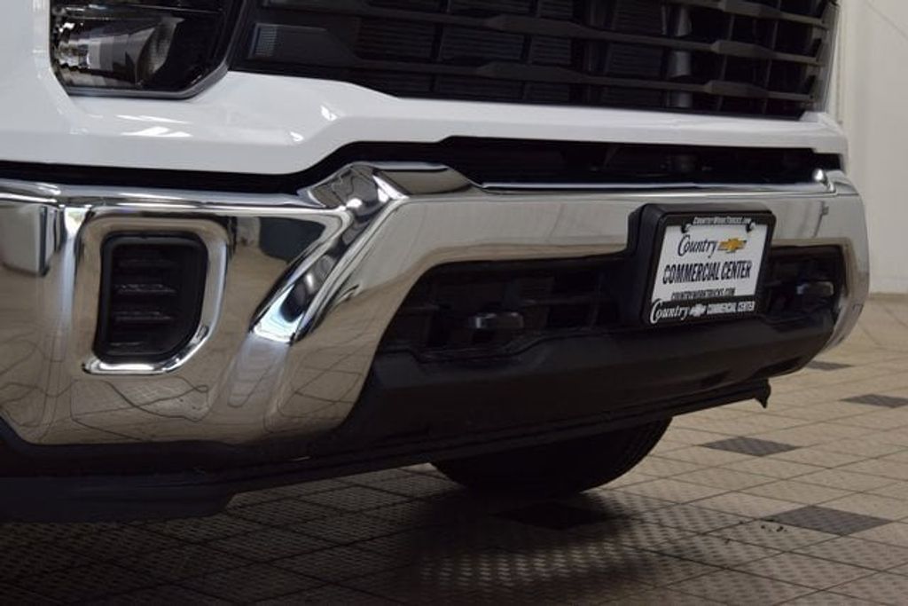 2025 Chevrolet Silverado 2500HD Work Truck photo 6