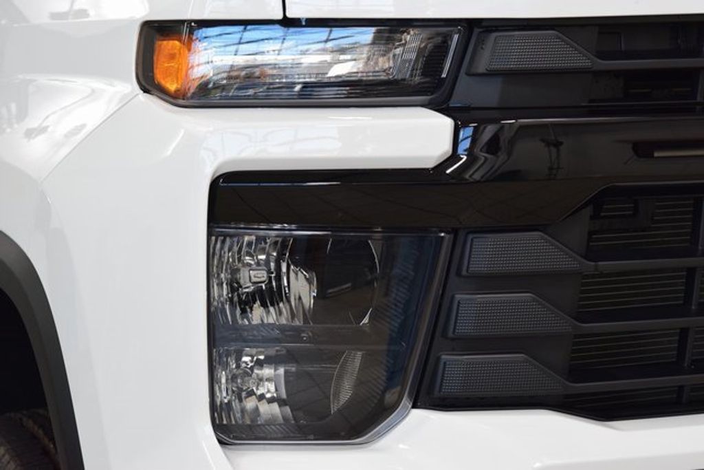 2025 Chevrolet Silverado 2500HD Work Truck photo 5