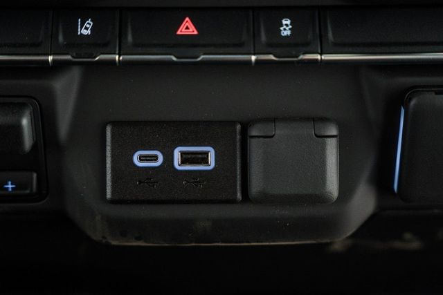 2025 Chevrolet Silverado 2500HD 4WD Reg Cab 142" Work Truck - 22868295 - 31