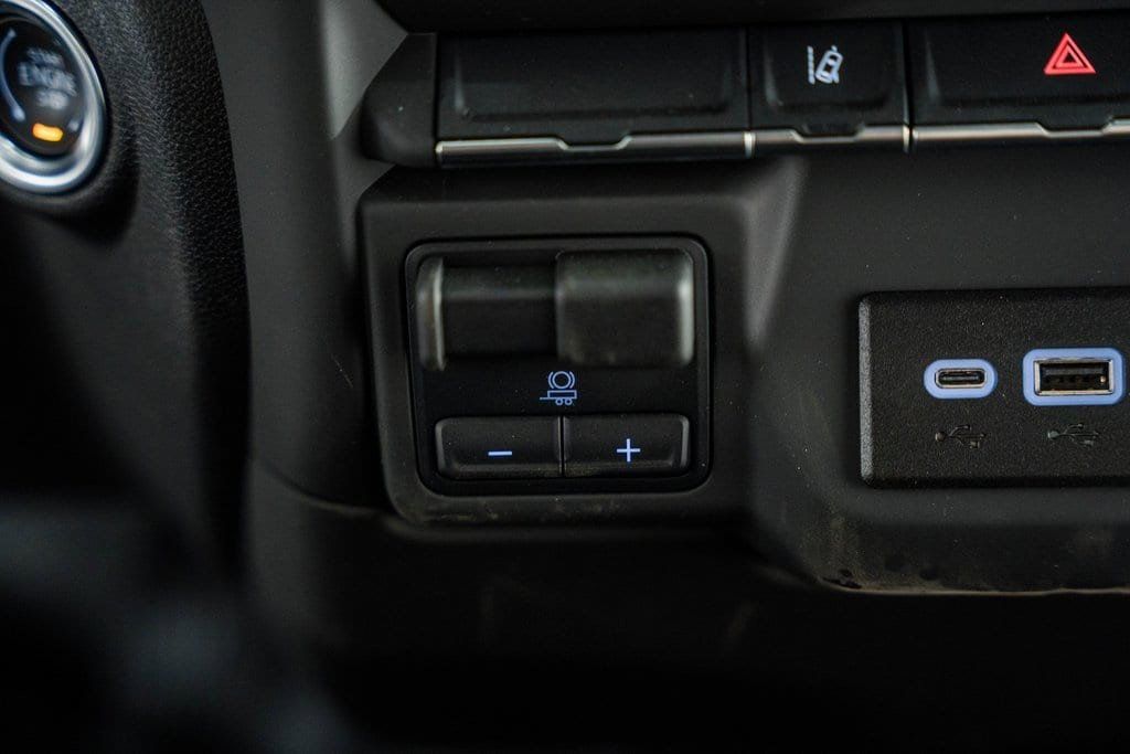 2025 Chevrolet Silverado 2500HD 4WD Reg Cab 142" Work Truck - 22868295 - 32