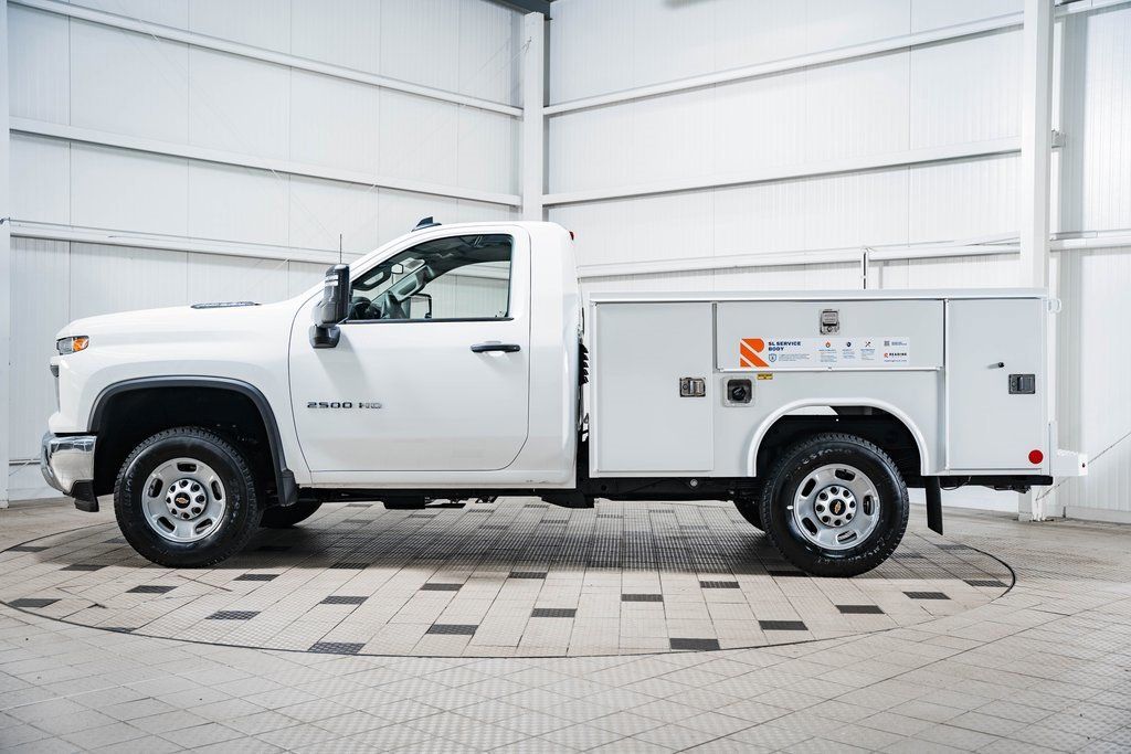 2025 Chevrolet Silverado 2500HD Work Truck photo 4