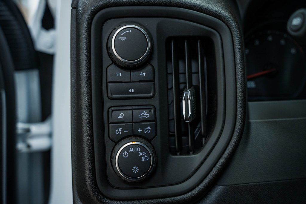 2025 Chevrolet Silverado 2500HD 4WD Reg Cab 142" Work Truck - 22868295 - 43