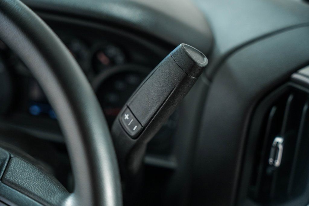 2025 Chevrolet Silverado 2500HD 4WD Reg Cab 142" Work Truck - 22868296 - 34