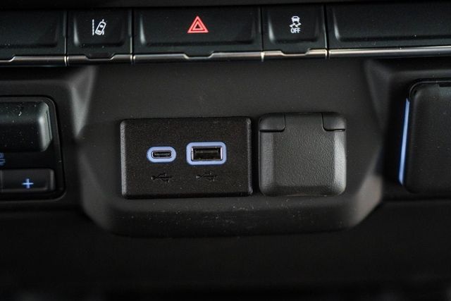 2025 Chevrolet Silverado 2500HD 4WD Reg Cab 142" Work Truck - 22874256 - 31