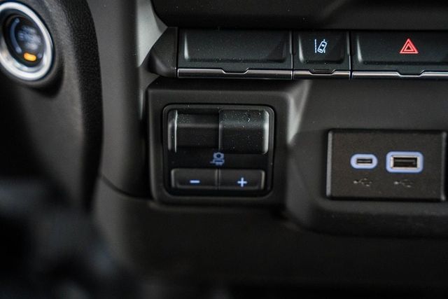 2025 Chevrolet Silverado 2500HD 4WD Reg Cab 142" Work Truck - 22874256 - 32