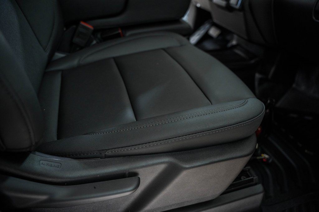 2025 Chevrolet Silverado 2500HD 4WD Reg Cab 142" Work Truck - 22874256 - 39