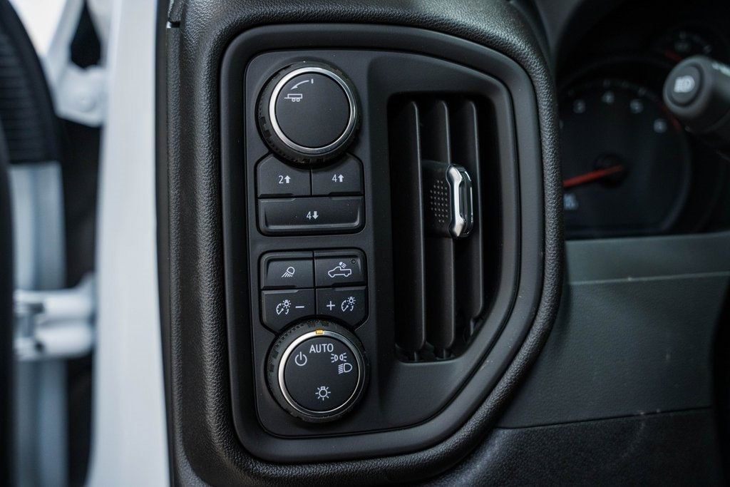 2025 Chevrolet Silverado 2500HD 4WD Reg Cab 142" Work Truck - 22874256 - 43