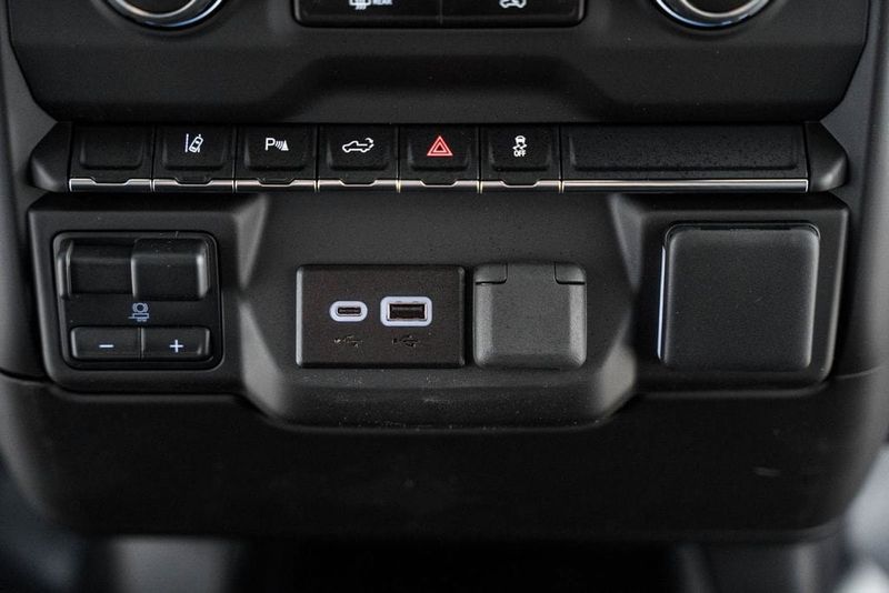 2025 Chevrolet Silverado 2500HD WT - 22868284 - 31