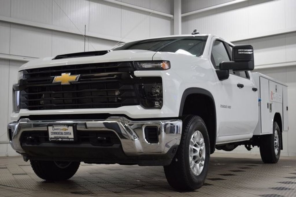 2025 Chevrolet Silverado 2500HD Work Truck photo 3