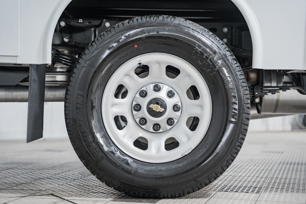 2025 Chevrolet Silverado 3500 HD WT - 22868302 - 15