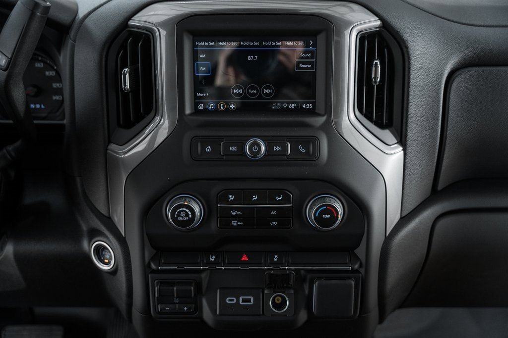 2025 Chevrolet Silverado 3500 HD WT - 22868302 - 23