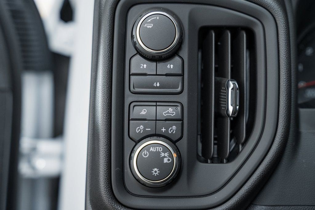 2025 Chevrolet Silverado 3500 HD WT - 22868302 - 37