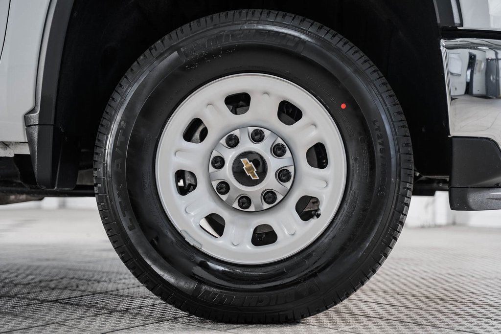 2025 Chevrolet Silverado 3500 HD WT - 22868304 - 17