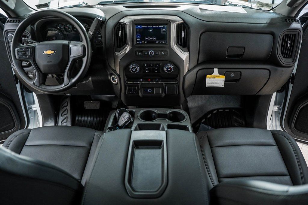 2025 Chevrolet Silverado 3500 HD WT - 22868304 - 21