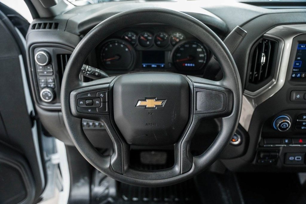 2025 Chevrolet Silverado 3500 HD WT - 22868304 - 31