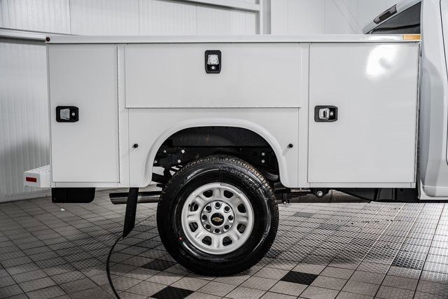 2025 Chevrolet Silverado 3500 HD WT - 22868308 - 18