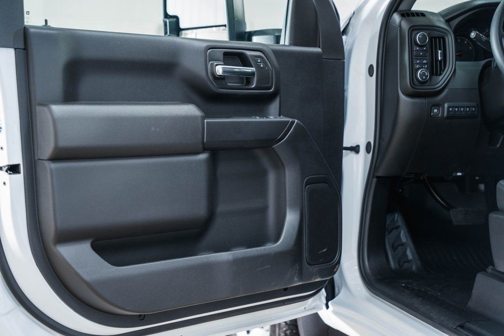 2025 Chevrolet Silverado 3500 HD WT - 22868310 - 43