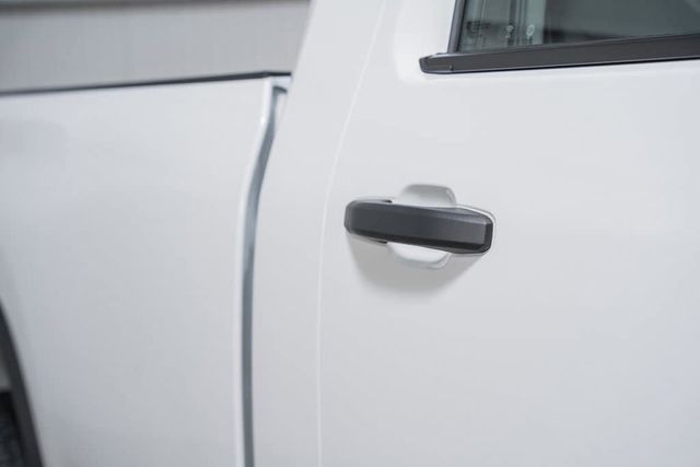 2025 Chevrolet Silverado 3500 HD WT - 22951138 - 17