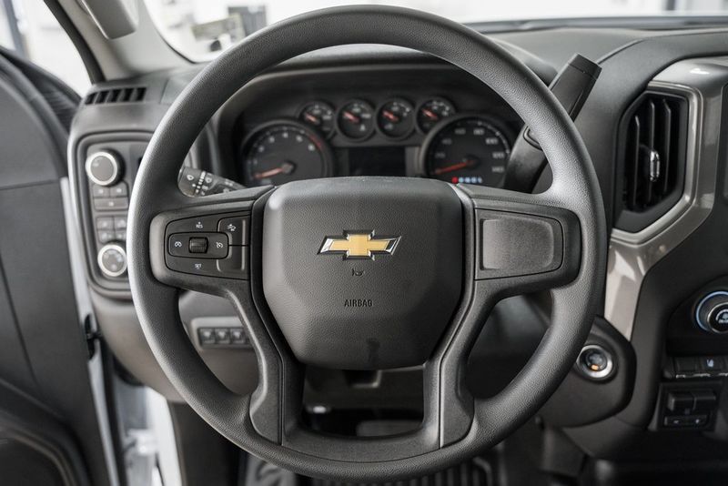 2025 Chevrolet Silverado 3500 HD WT - 22951138 - 35
