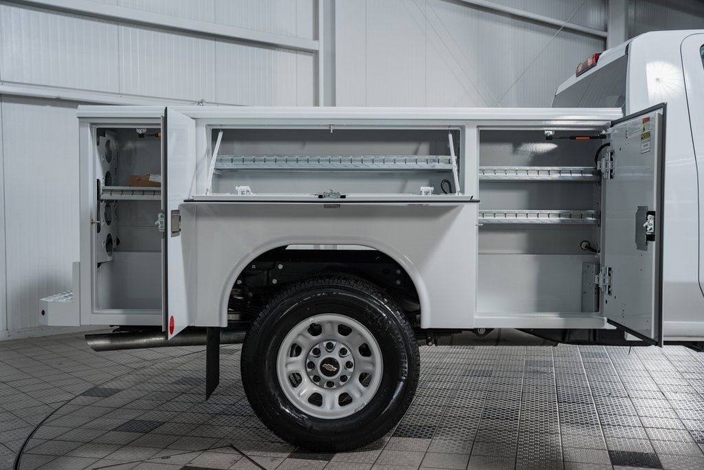 2025 Chevrolet Silverado 3500 HD WT - 22992120 - 17