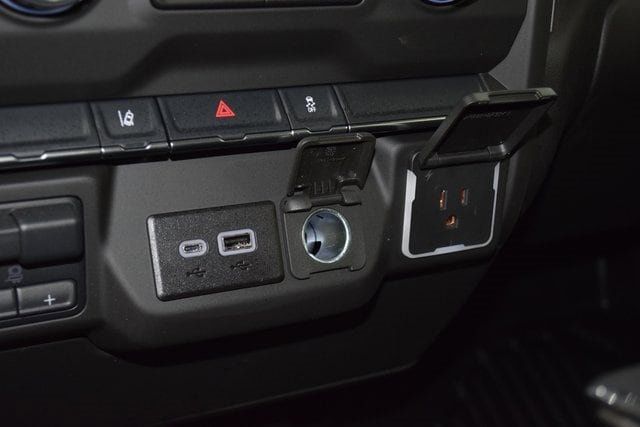 2025 Chevrolet Silverado 3500 HD Chassis Cab Work Truck - 22868322 - 31