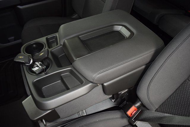 2025 Chevrolet Silverado 3500 HD Chassis Cab Work Truck - 22868322 - 40