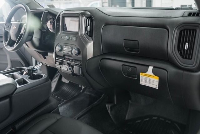 2025 Chevrolet Silverado 3500 HD Chassis Cab Work Truck - 22868323 - 32