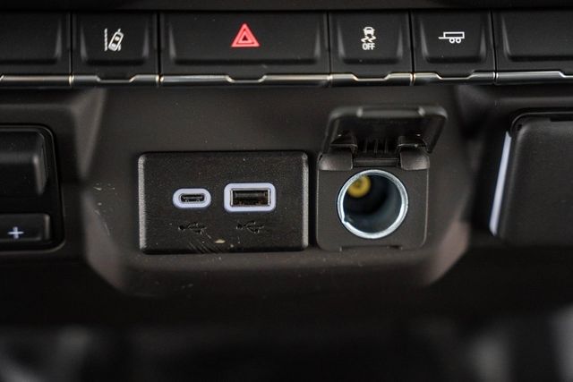 2025 Chevrolet Silverado 3500 HD Chassis Cab Work Truck - 22868323 - 38