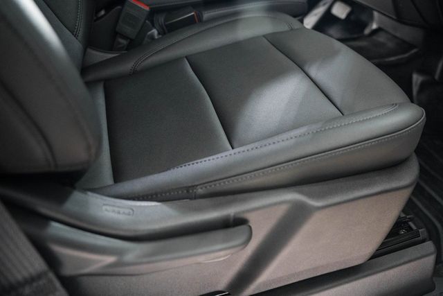 2025 Chevrolet Silverado 3500 HD Chassis Cab Work Truck - 22868323 - 46